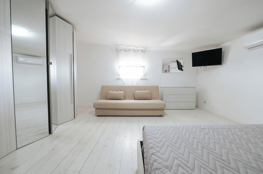 Deluxe Apartment photo 3