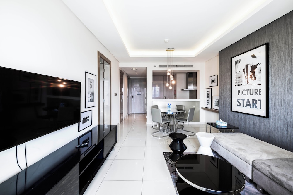 Luxury Apartment, Balcony, City View photo 2
