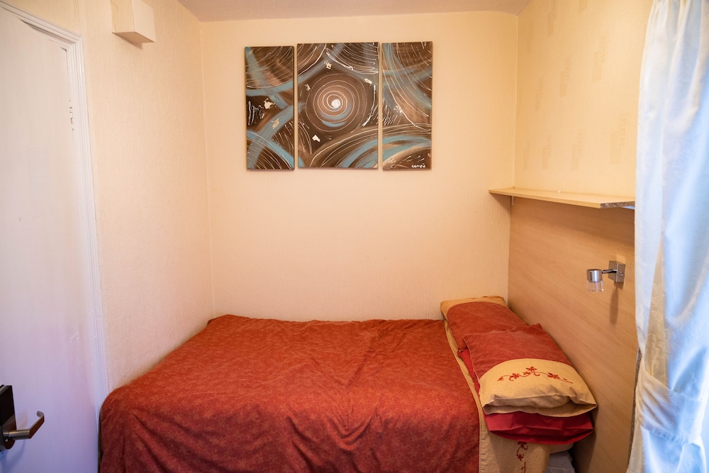 Standard Double Room Single Use (Room 6) photo 1