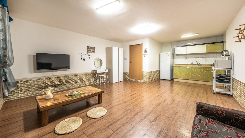 Basic Room, 1 Bedroom (mideum) photo 1