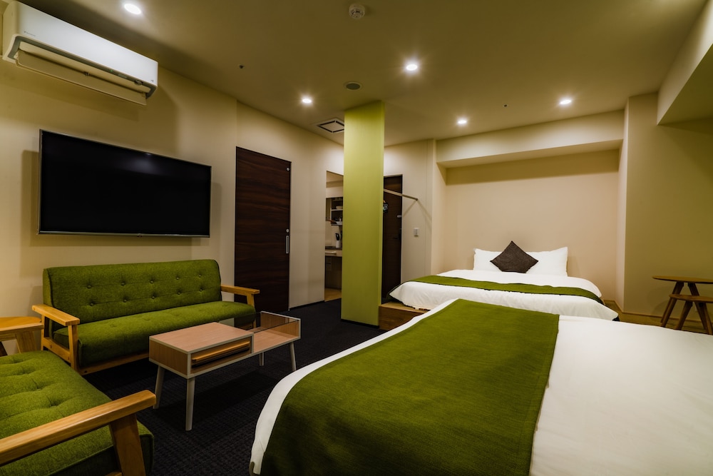 City Studio Suite, 2 Queen Beds, Non Smoking, Kitchen - Photo 2