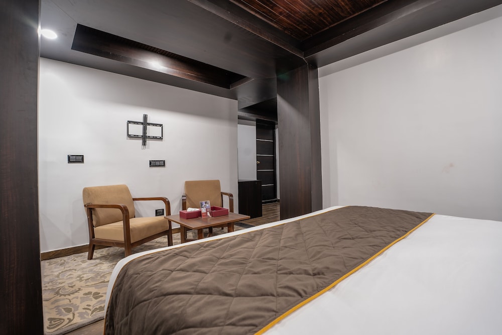 Deluxe Room - Photo 4