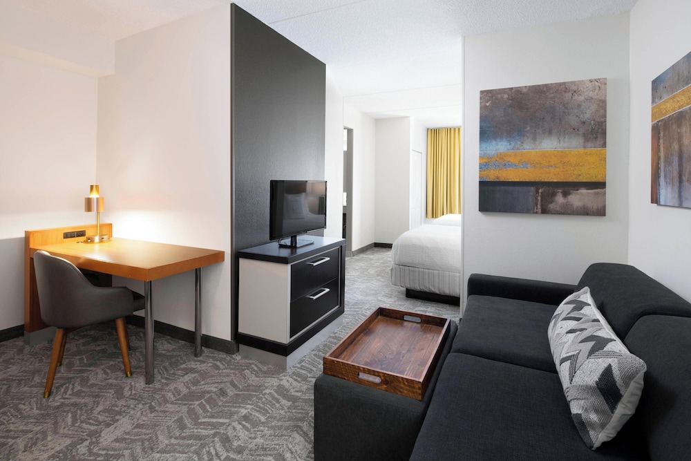 Suite, 2 Double Beds - Photo 1