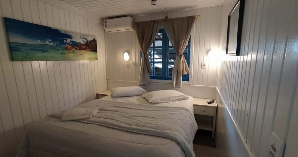 Family Cabin, Multiple Beds, Garden View photo 3