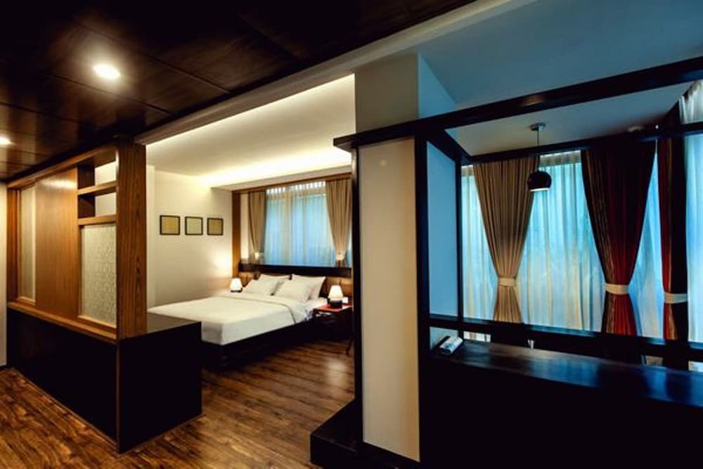 Premium Suite