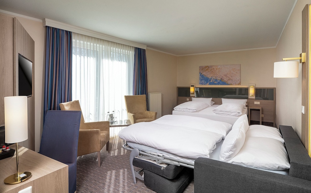 Suite, 1 Bedroom photo 3