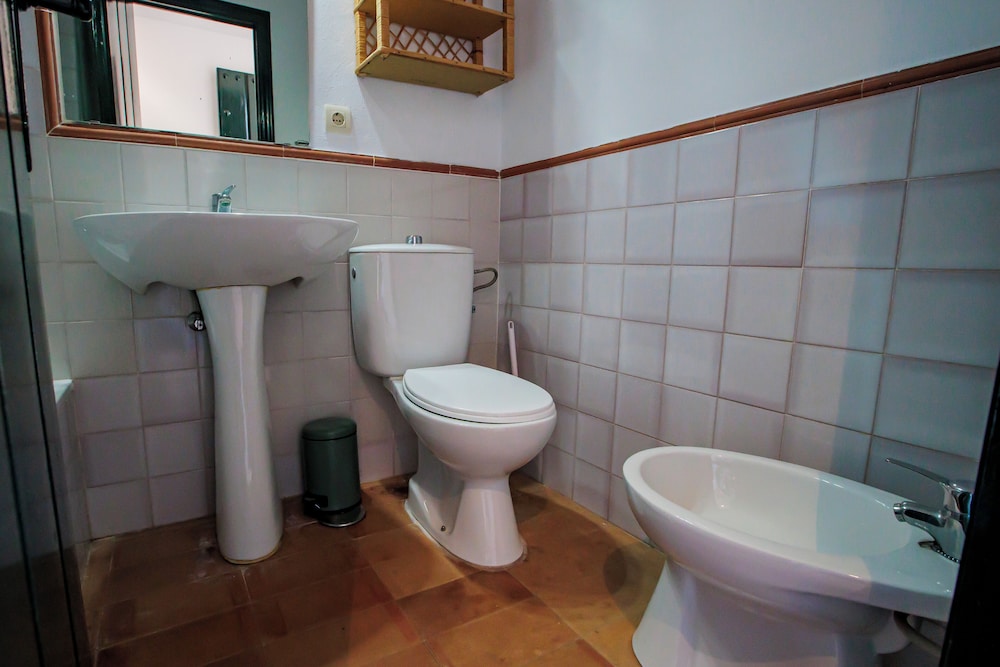 Basic Double Room photo 3
