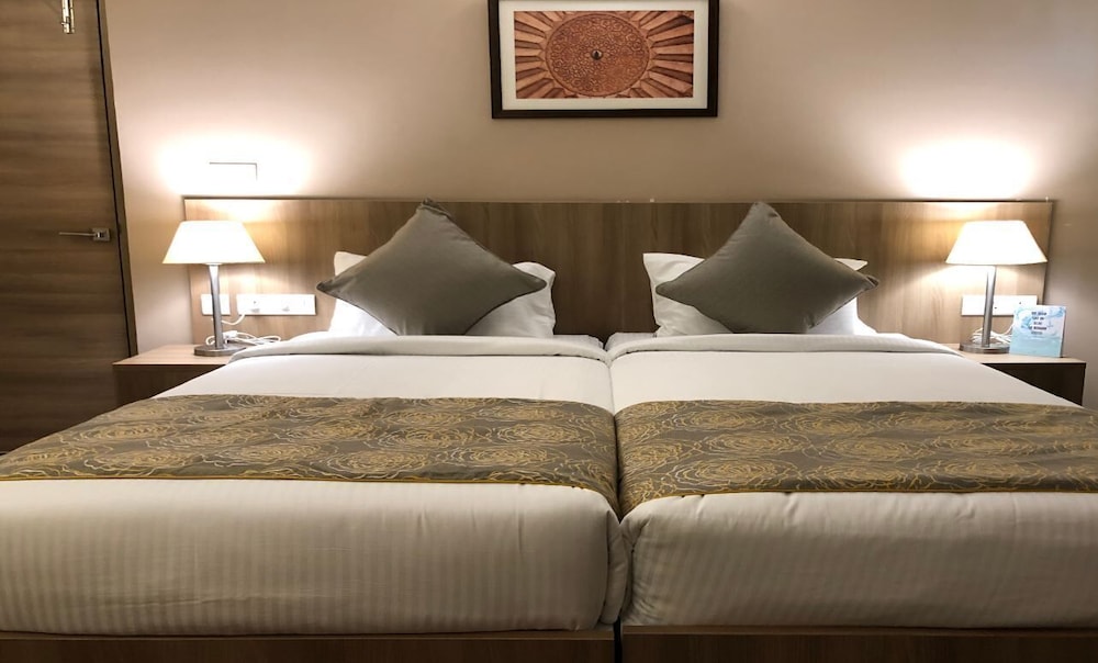 Deluxe Double or Twin Room, 2 Bedrooms, Mountain View - Photo 1
