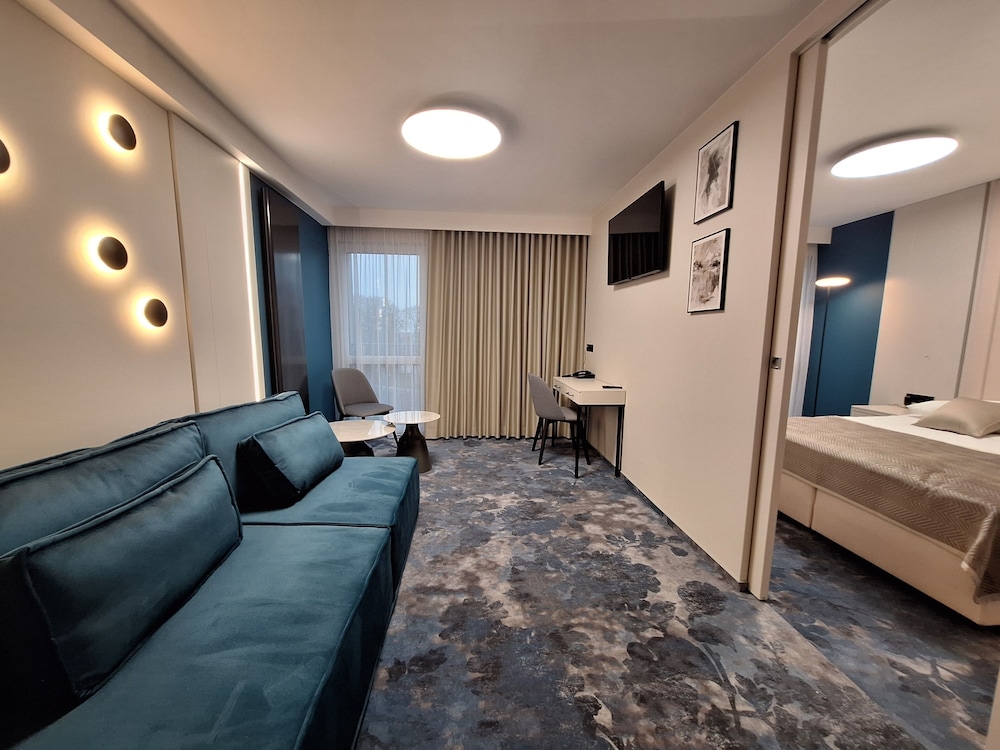 Business Suite, 1 Double Bed (2 people) photo 1