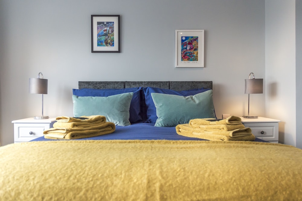 Apartment (2 Bedrooms) photo 2
