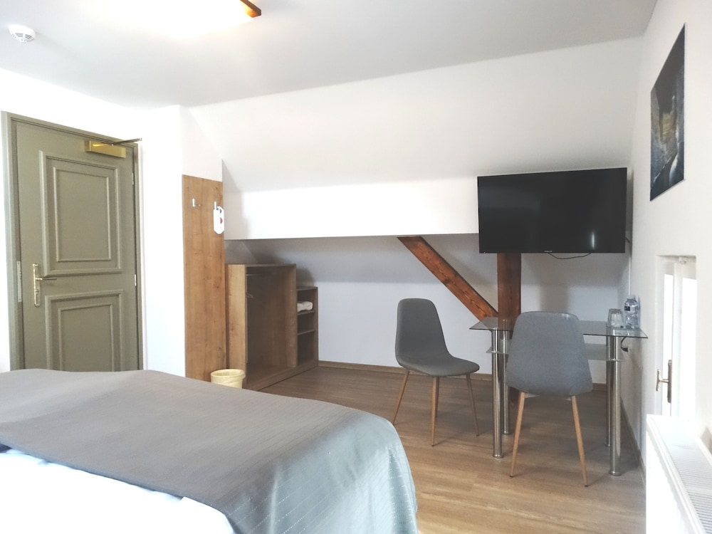 Standard Double Room, Refrigerator, City View