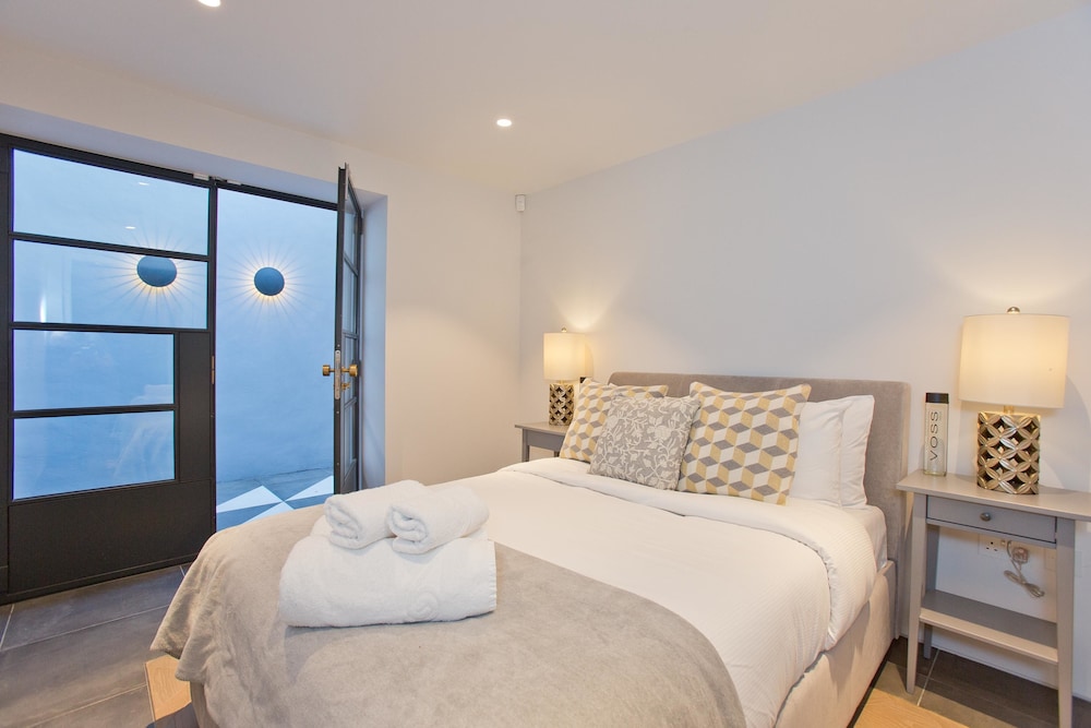 Luxury Apartment, 2 Bedrooms photo 3