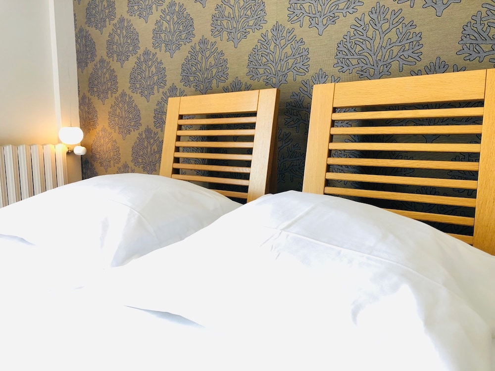 Standard Double Room, Partial Sea View photo 2