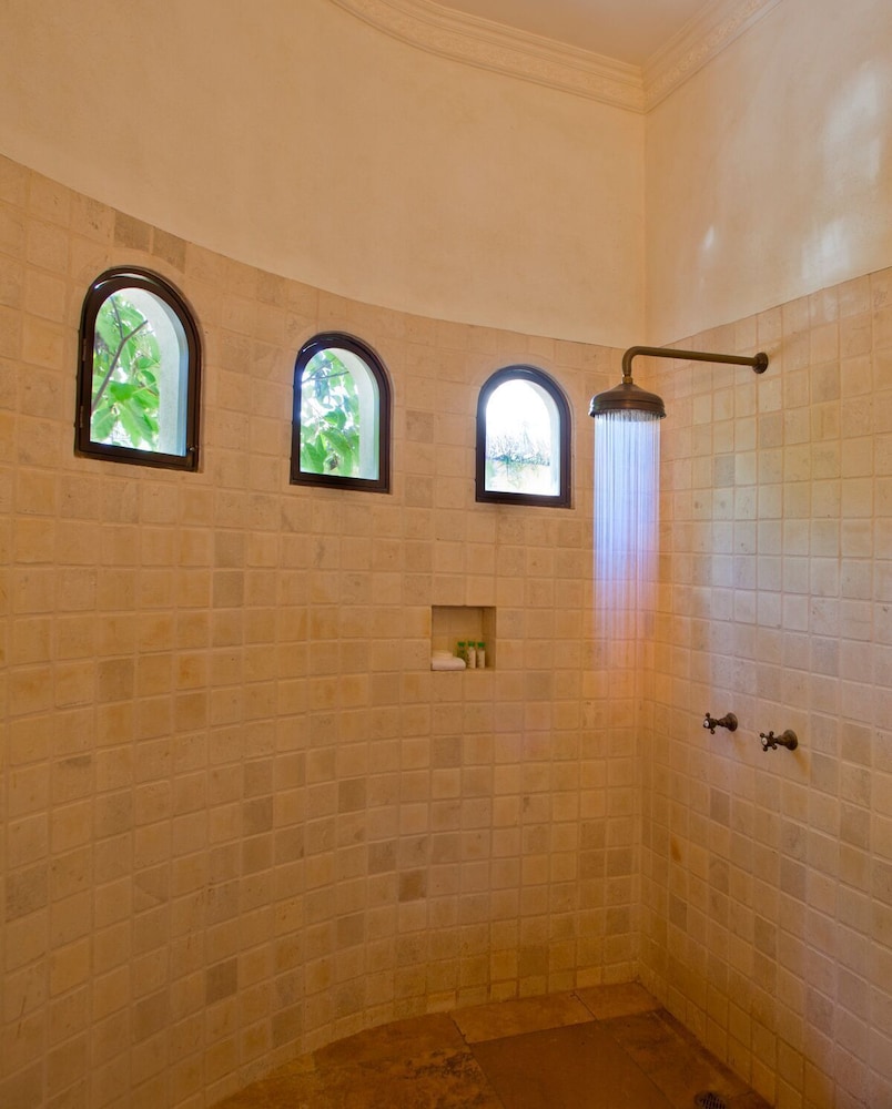 SANDPIPER SUITE photo 3