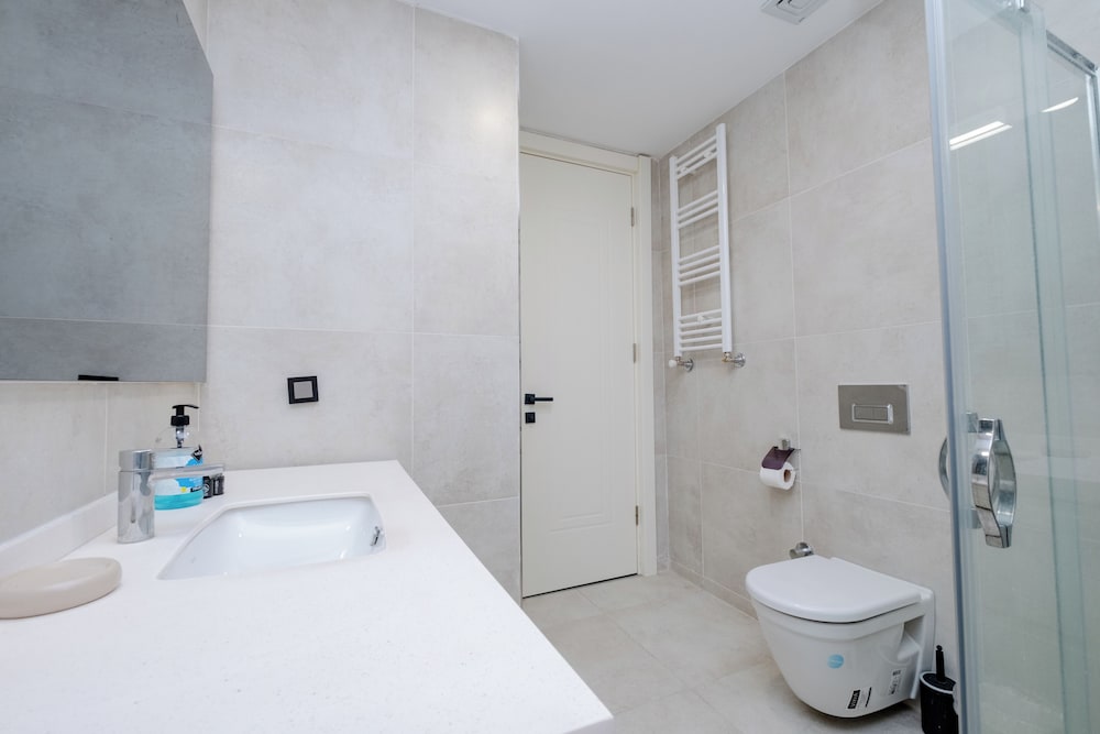 Lux Residence 1 room 1 saloon  with a balcony photo 3