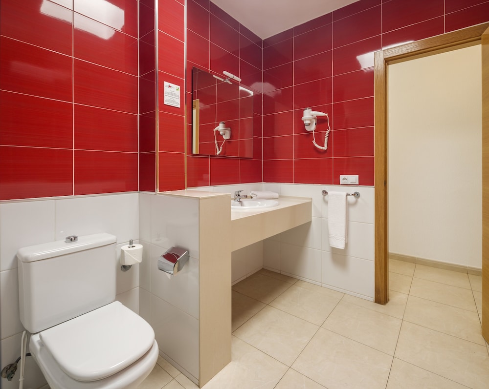 Apartment, 2 Bedrooms, Garden Area