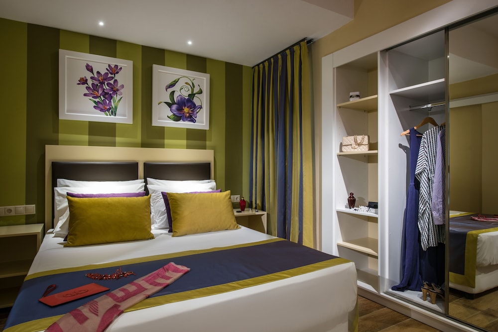 Deluxe Double Room (Sun) - Photo 5