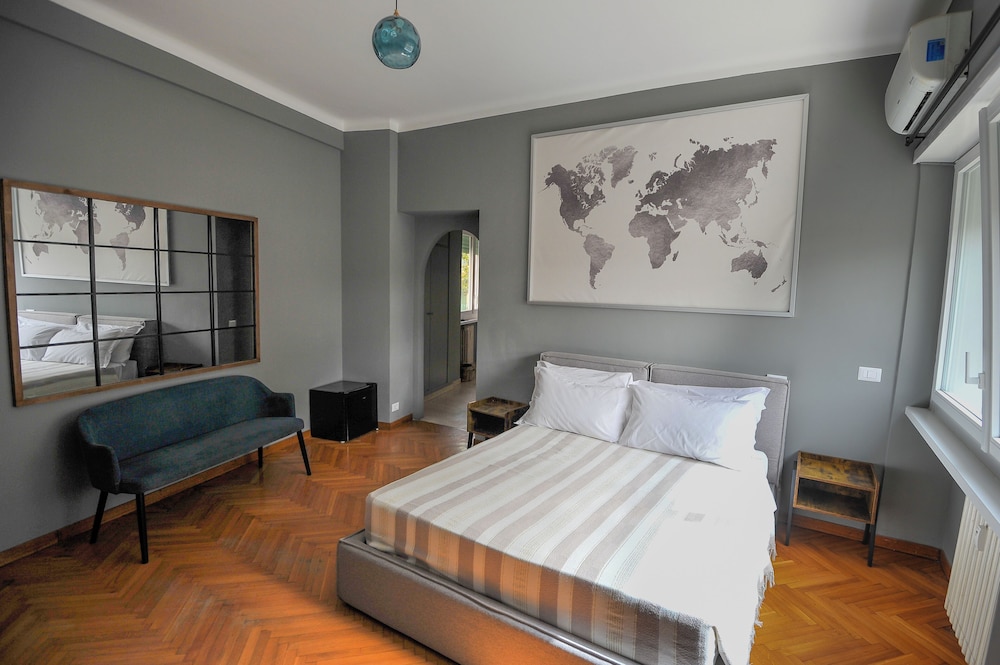 Deluxe Double Room, City View