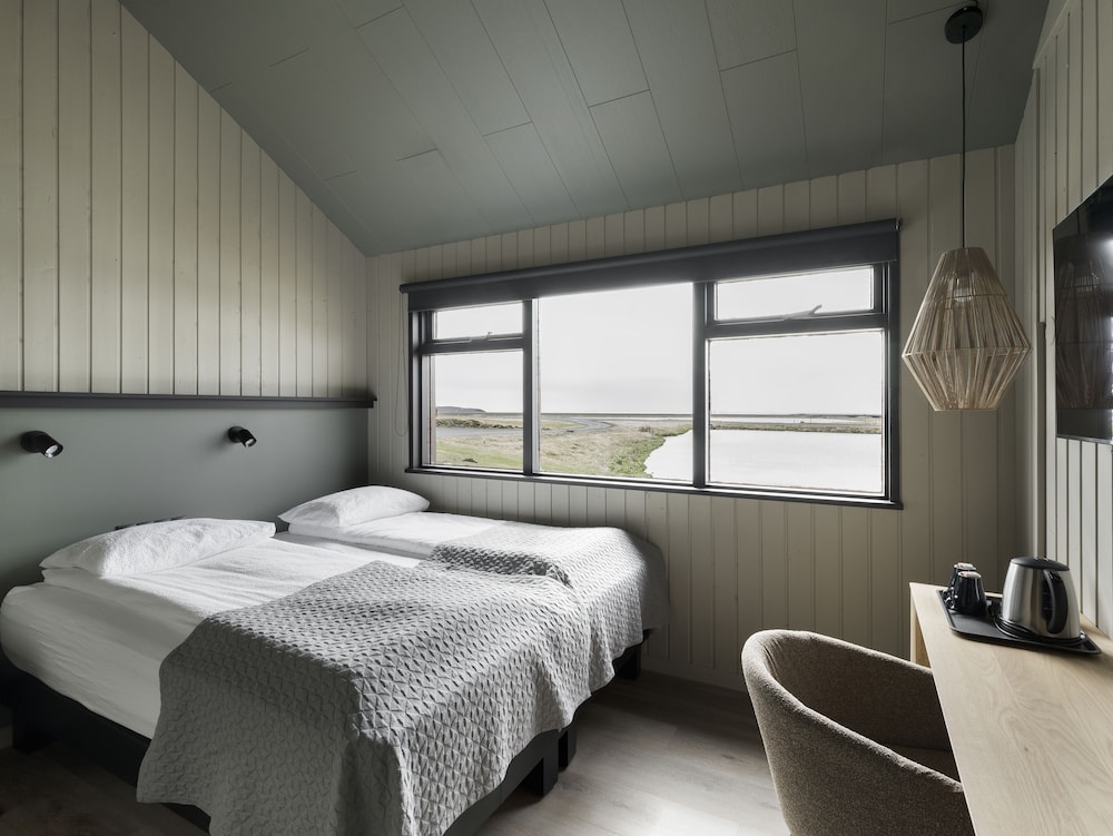 Double or Twin Room with Hot Tub Access photo 1