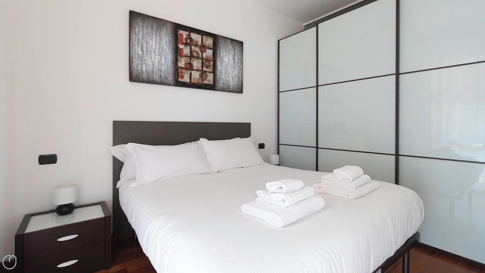Apartment (1 Bedroom)