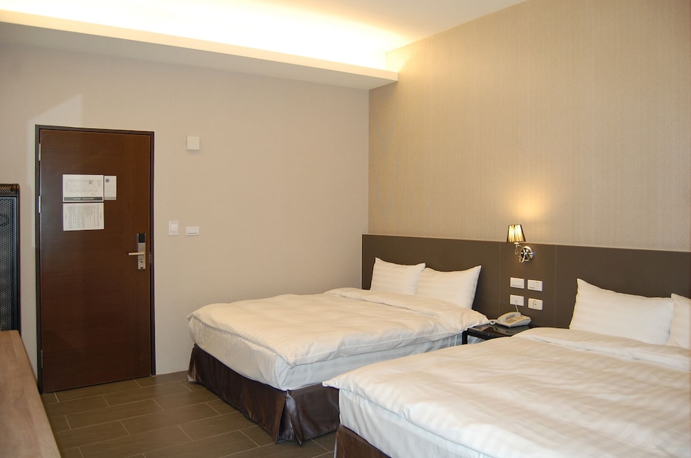 Elite Quadruple Room photo 2