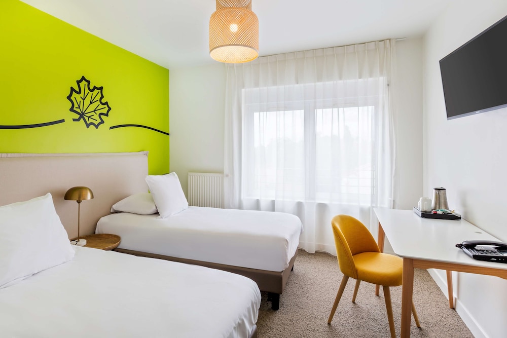 Superior Room, 2 Twin Beds, Non Smoking - Photo 6