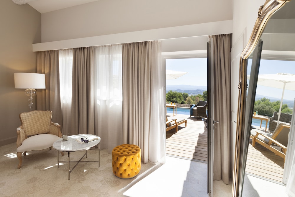 Superior Room with semi-private pool - Photo 9