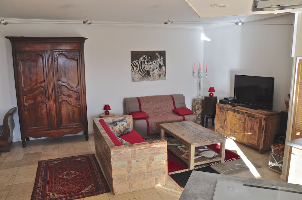 Premium Suite, 1 Bedroom, Terrace, Garden Area photo 1