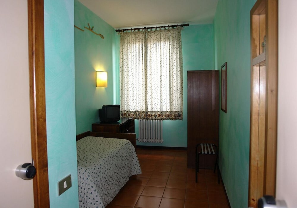 Basic Single Room