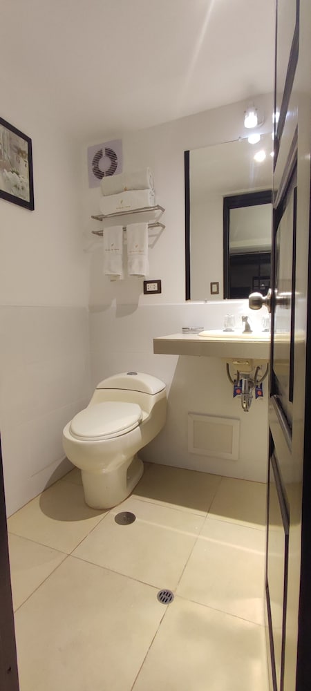 Standard Twin Room photo 2