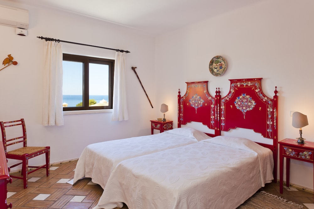Suite, 1 Bedroom, Sea View, Sea Facing, 80 m from the main complex