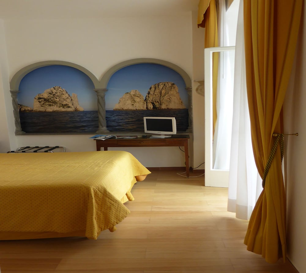 Family Suite - Photo 1