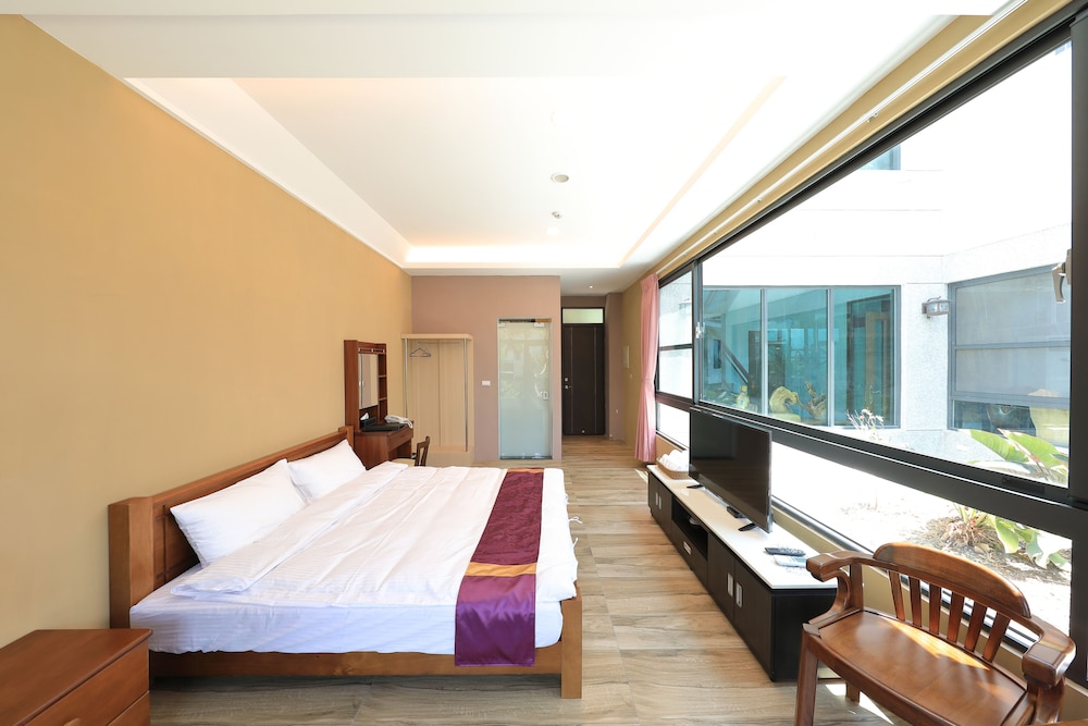 Basic Double Room photo 3