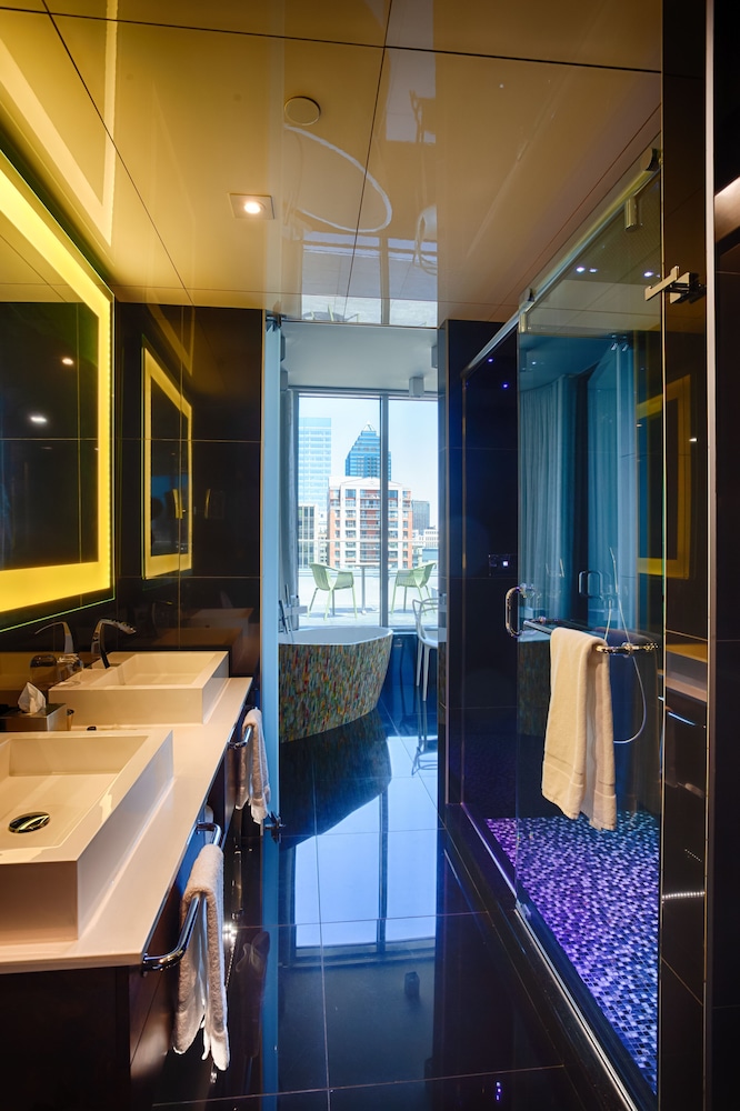 Luxury Loft, 1 King Bed, Terrace (920 SQFT 85 SQM)