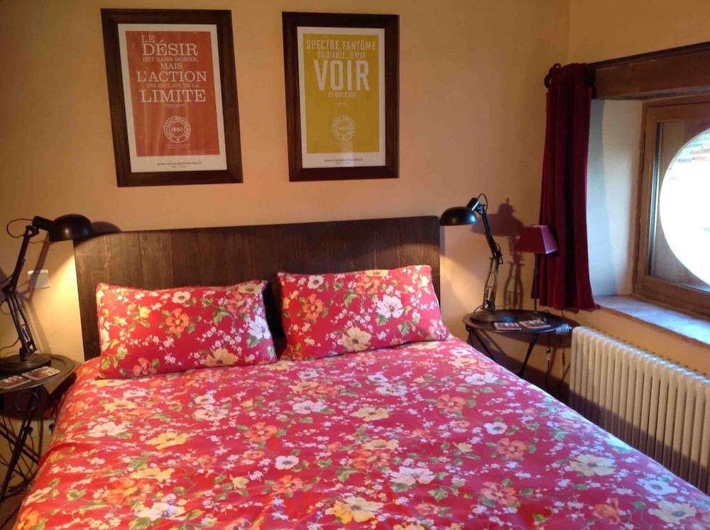 Romantic Studio, Garden View photo 1