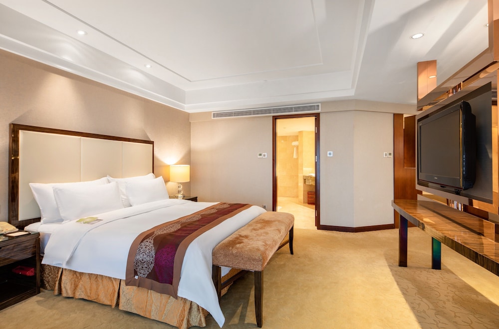 Superior Suite, Non Smoking - Photo 1