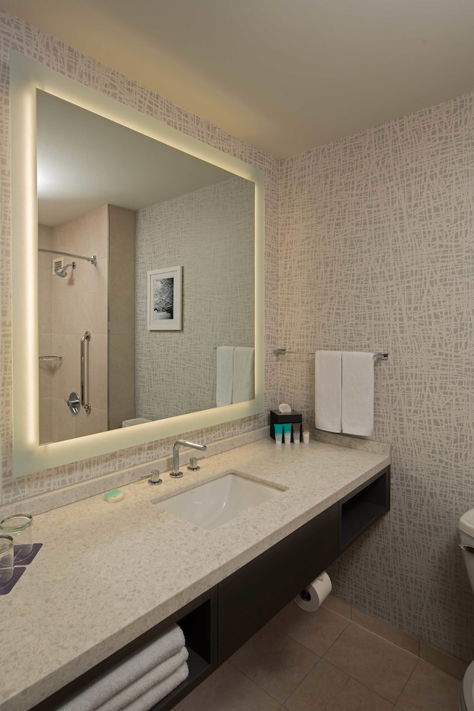 Room, 2 Double Beds, Accessible, Bathtub - Photo 3