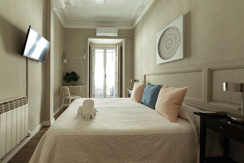 Double Room, Balcony (H1)