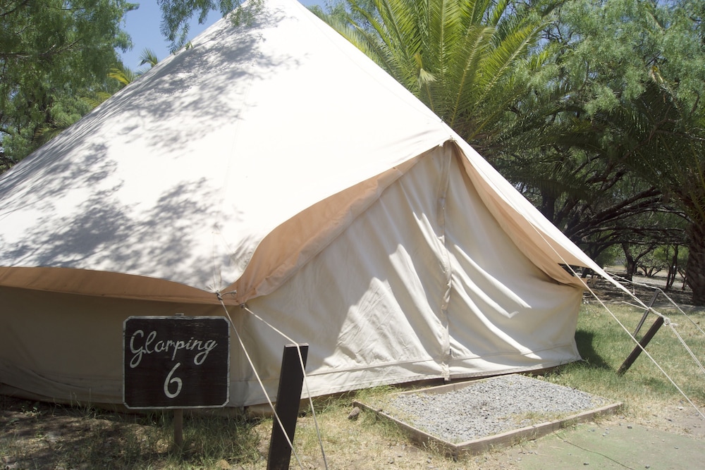 Luxury Tent, 2 Double Beds, Mountain View photo 2