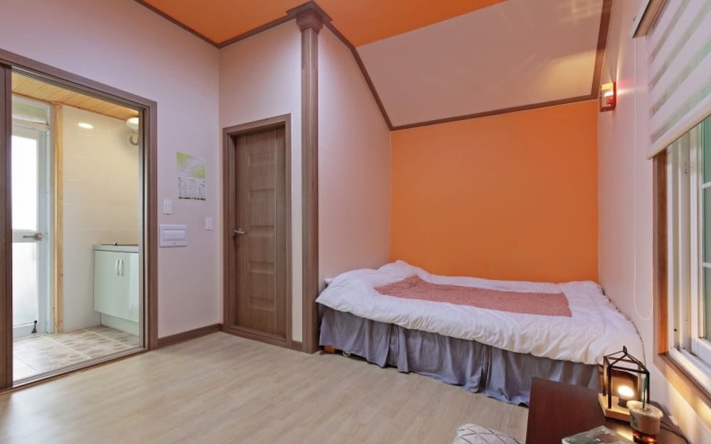 Room (Small 5 (Individual Terrace)) photo 2