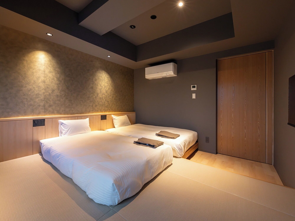 Deluxe Twin Room, River View photo 2