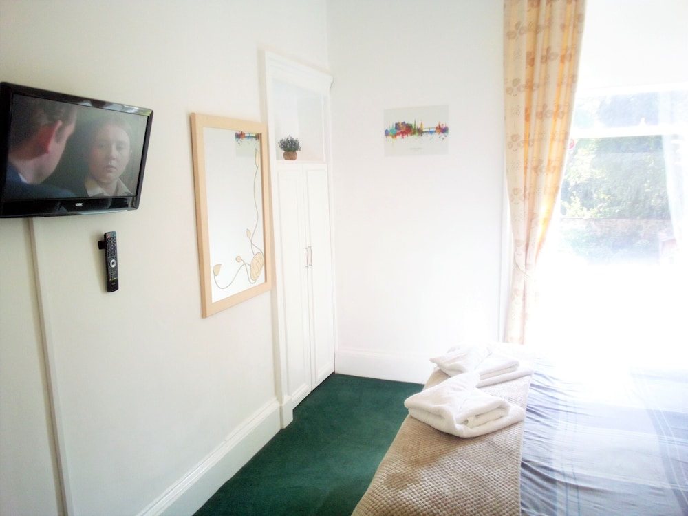 Superior Double Room, 1 Queen Bed, Garden View (External Bathroom)