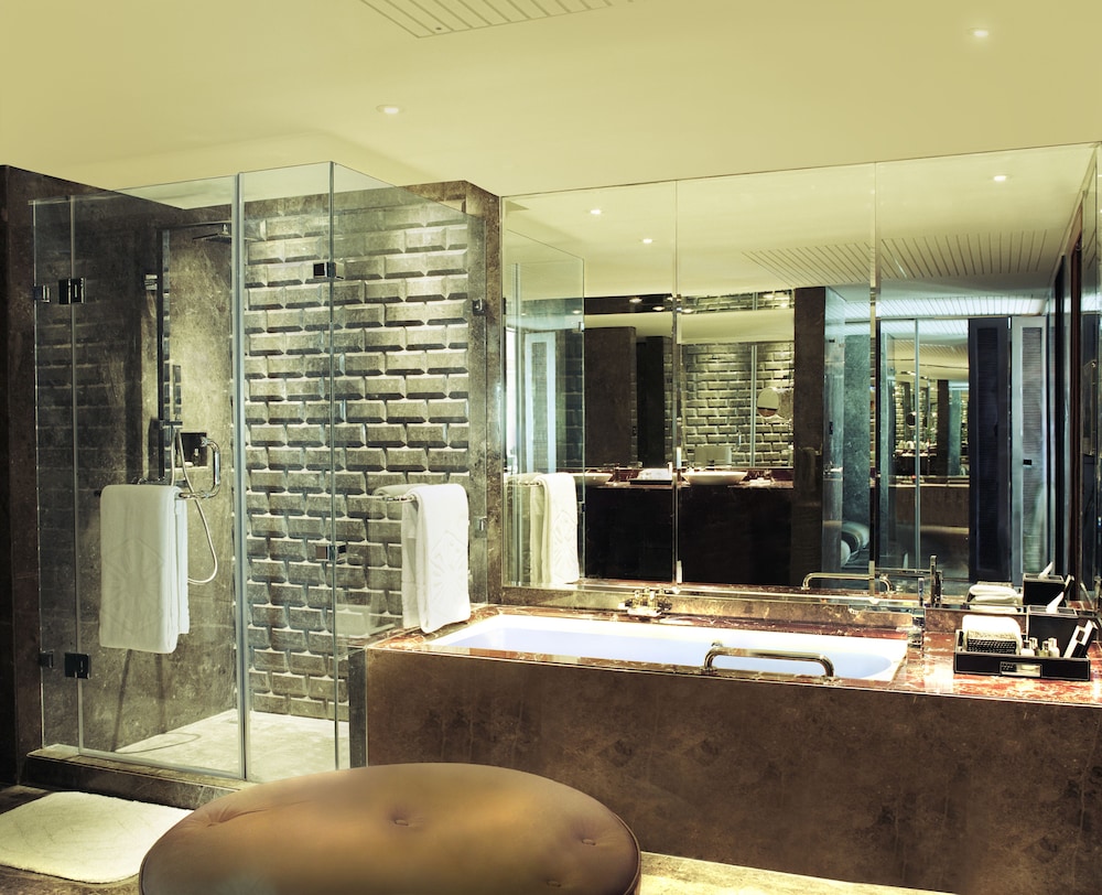 Grande Luxury, Grand Suite, 1 King Bed, Sea View