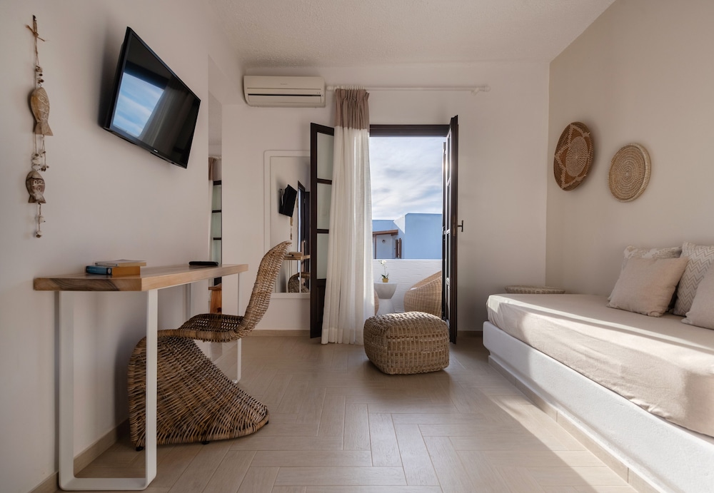 Comfort Suite photo 1