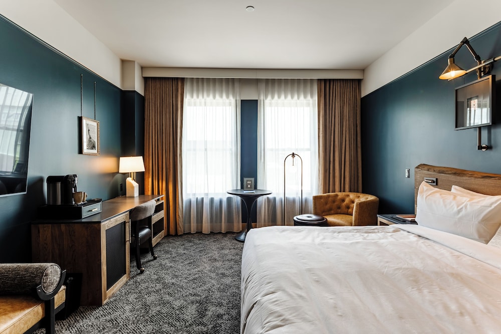 Classic Room, 1 King Bed - Photo 4