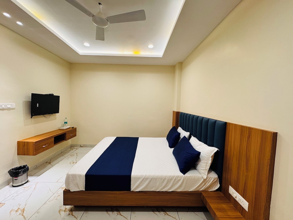 Deluxe Double Room photo 3