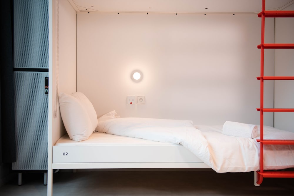 Room For 10 People - Photo 4