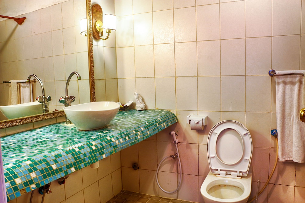 Royal Single Room