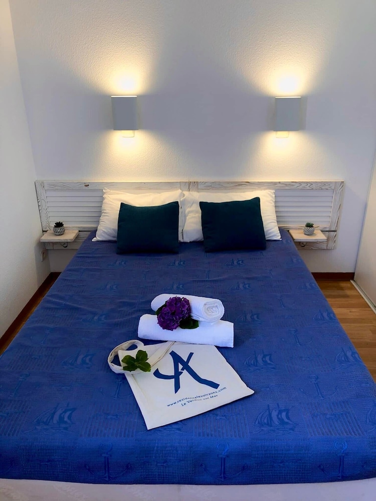 Apartment, 2 Bedrooms - Photo 1