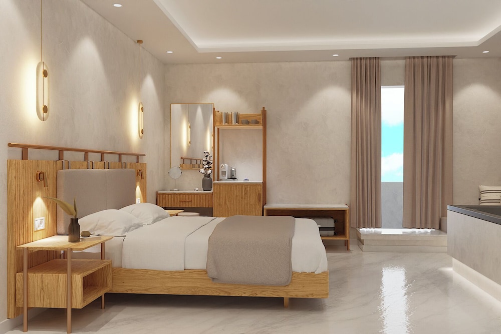 Superior Room, Jetted Tub